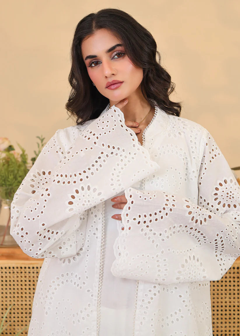 Pristine White Eyelet Set