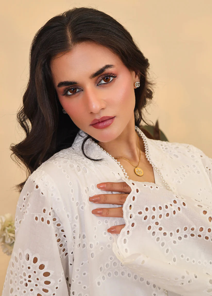 Pristine White Eyelet Set